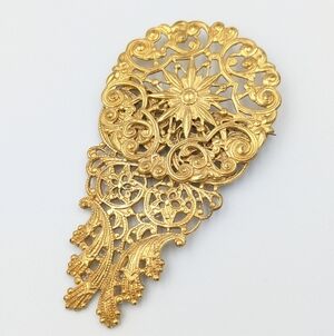 Vintage or antique art deco large filigree intricate gold tone brooch pin